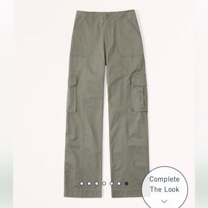 NEW WITH TAGS Abercrombie Women’s Relaxed Cargo Pant